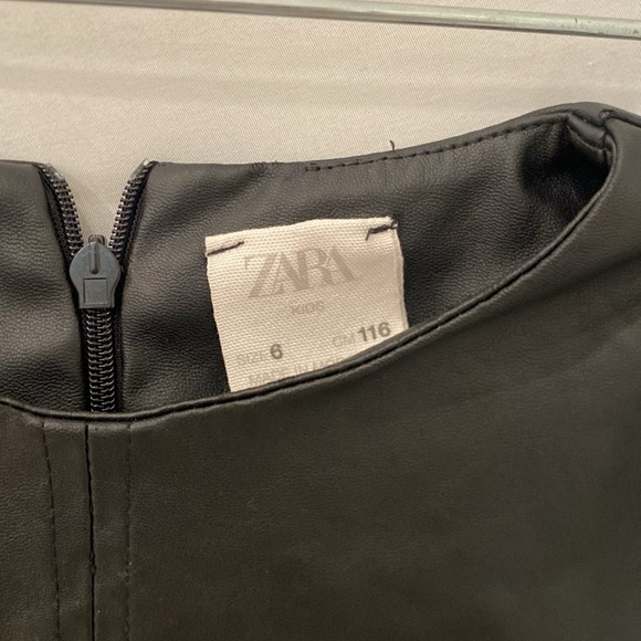 Zara kids faux leather (pleather) very soft shirt dress with pockets sz 6 - Picture 2 of 6